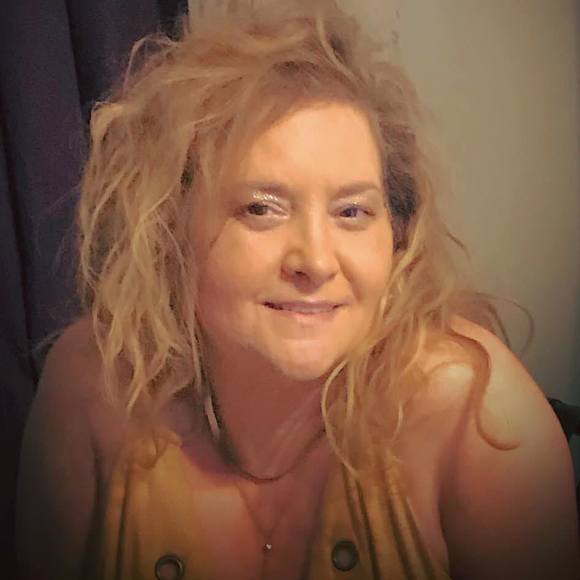 Meet your Posher, Bridget - Picture 1 of 1